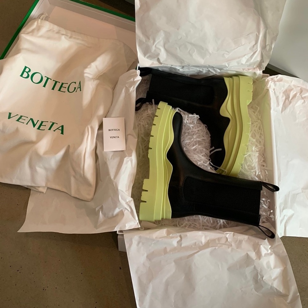 Brand New Bottega tire boots
